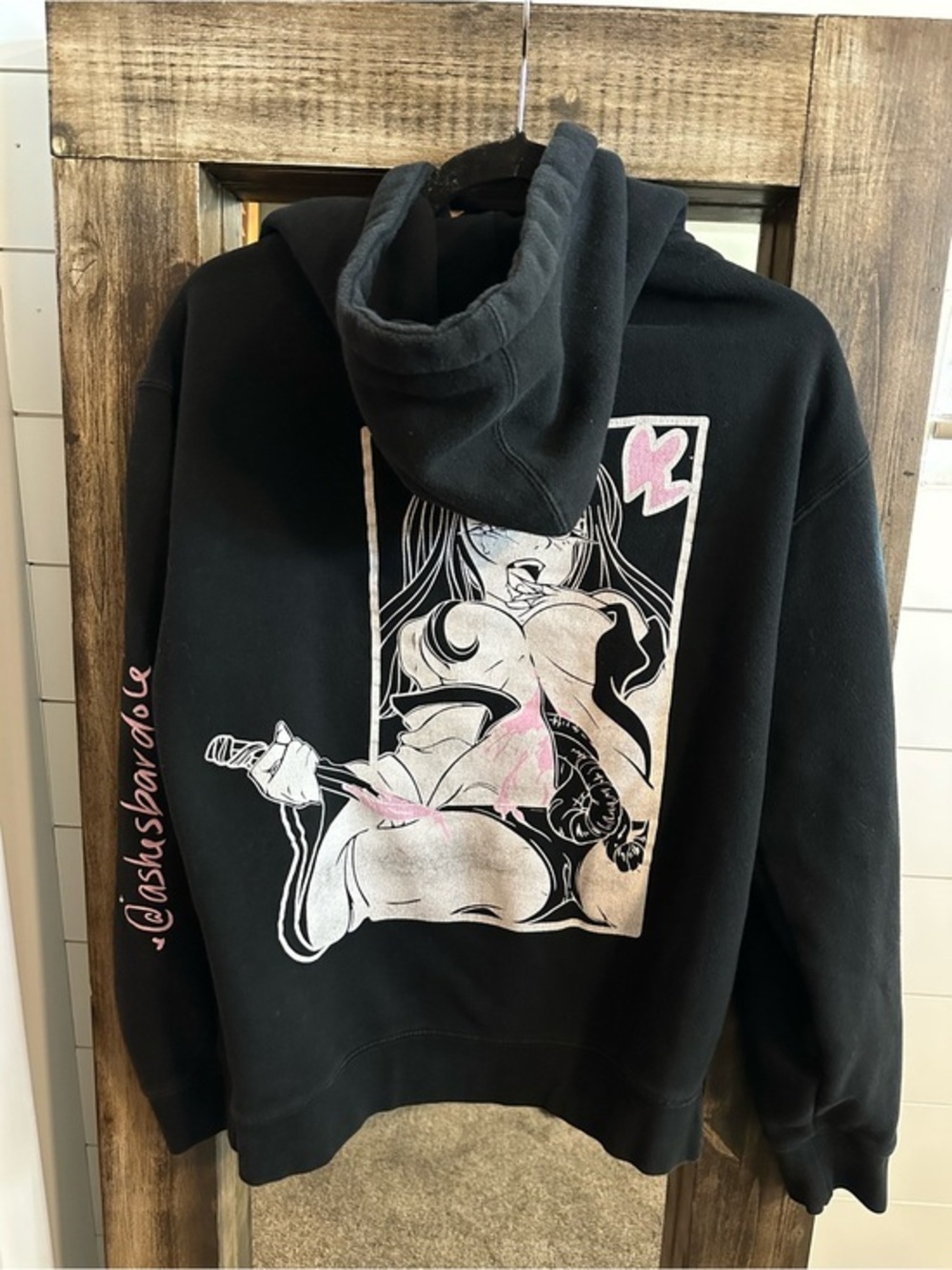 Ashsbardole Anime Graphic Hoodie Black Pink Pullover Fleece Hooded Sweatshirt M